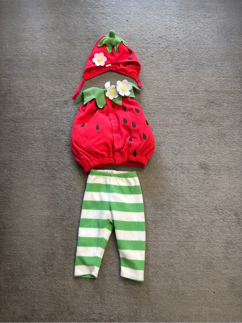 Old Navy Strawberry Halloween Dress Up Costume Infant Girl